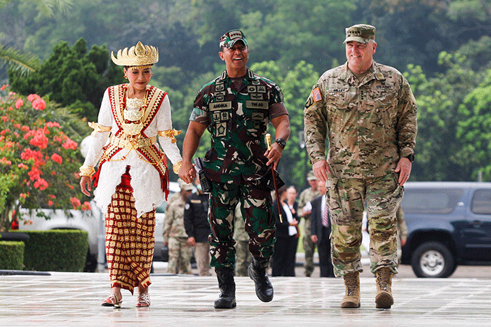 Kunjungan kehormatan Kepala Staf Gabungan Amerika Serikat (AS) Jenderal Mark Milley di Markas Besar TNI, Cilangkap, Jakarta, Minggu (24/7/2022).