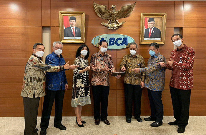 Paparan Kinerja Keuangan BCA Semester I 2022 di Jakarta, Rabu (27/7/2022).