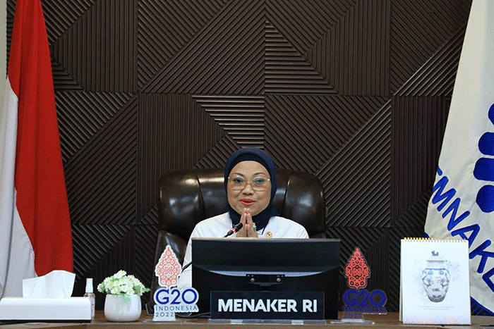 Ida Fauziyah berpendapat para pekerja seni musik sering mengalami masalah mulai dari upah kontrak kerja, hak cipta hingga permasalahan kesetaraan.