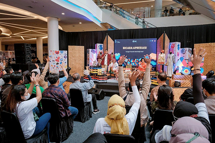 Menparekraf Sandiaga Salahuddin Uno berharap Anugerah Kreasi Indonesia (AKI) yang digelar di Kota Pontianak, Kalimantan Barat (Kalbar).