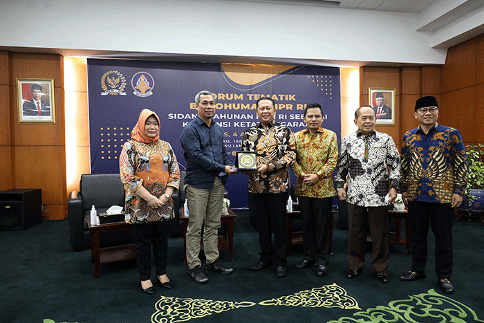 Ketua MPR Bambang Soesatyo memberikan kata sambutan dalam Forum Tematik Bakohumas di Ruang Delegas, Nusantara v. Kompleks Parlemen MPR/DPR-DPD.