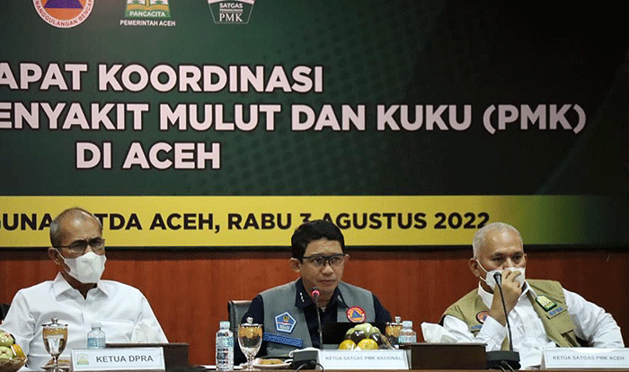Ketua Satgas Penyakit Mulut dan Kuku (PMK), Letjen TNI Suharyanto menaruh perhatian besar terhadap progres penanganan PMK di daerah.