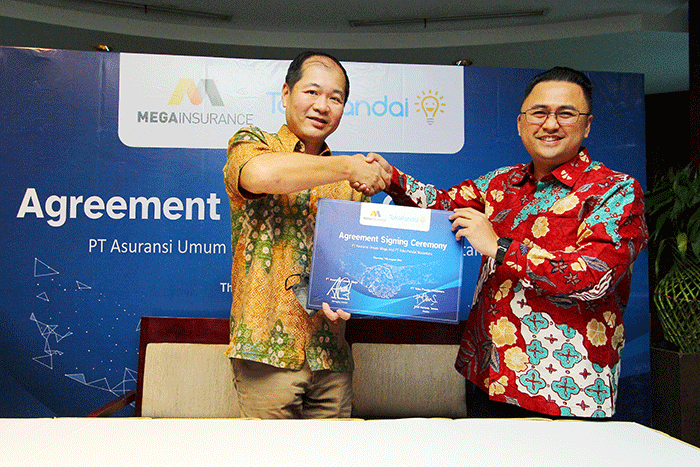 Penandatanganan kerja sama antara PT Asuransi Umum Mega dengan PT Toko Pandai Nusantara di Jakarta, Kamis (11/8/2022).