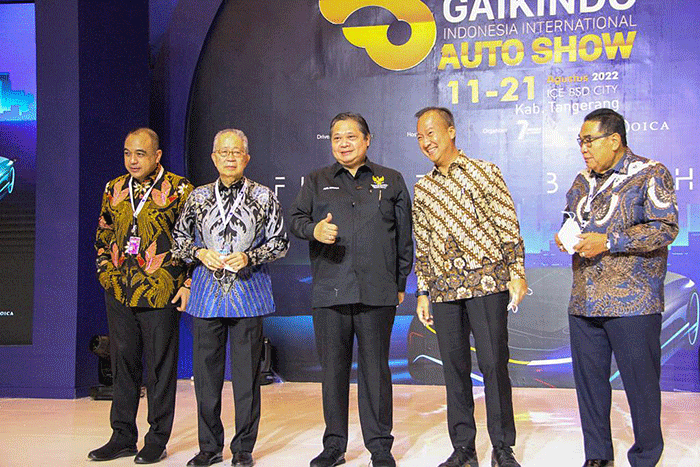 Menteri Koordinator Bidang Perekonomian Airlangga Hartarto secara resmi membuka Gaikindo Indonesia International Auto Show (GIIAS) 2022, Kamis (11/8/2022).