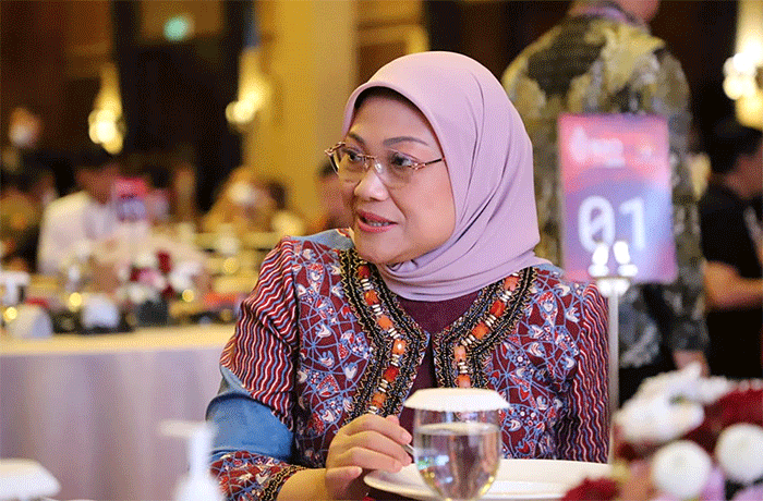 Menteri Ketenagakerjaan Ida Fauziyah, menyampaikan bahwa produktivitas SDM sangat penting dan dibutuhkan dalam berinvestasi.