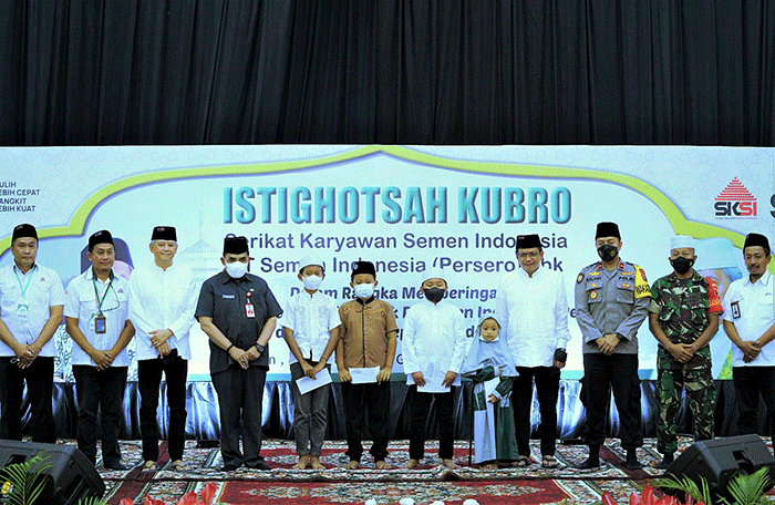 Direktur Utama SIG, Donny Arsal menjelaskan, kegiatan ini merupakan sebuah momentum yang baik, sebagai wujud rasa syukur atas pendirian Pabrik Gresik.