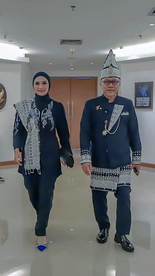 Menteri Perdagangan Zulkifli Hasan menghadiri upacara HUT ke 77 Kemerdekaan Republik Indonesia di Istana Negara, Jakarta, Rabu (17/8/2022).
