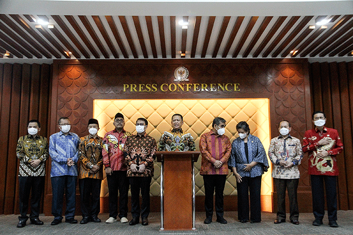 Peringatan Hari Konstitusi dan Hari Ulang Tahun ke-77 MPR di Plaza Nusantara IV, Kompleks Parlemen, Senayan, Jakarta, Kamis (18/8/2022).