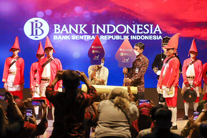 Pembukaan Jogja Fashion Week 2022 di Kamala Grand Ballroom Sleman City Hall, Yogyakarta, Jumat (19/8/2022).