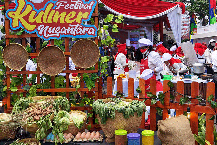 Festival Kuliner Nusantara 2022 bertajuk “Satukan Ragam Soto Nusantara (SATU RASA) di Jakarta Timur, Sabtu (20/8/2022).