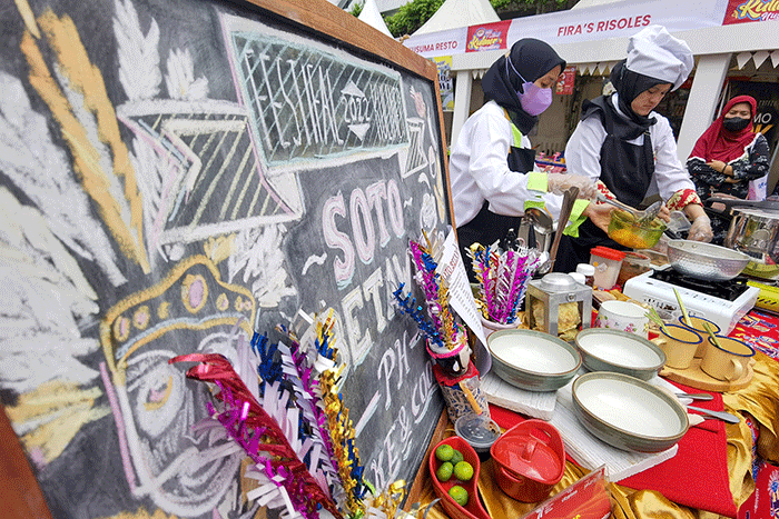 Festival Kuliner Nusantara 2022 bertajuk “Satukan Ragam Soto Nusantara (SATU RASA) di Jakarta Timur, Sabtu (20/8/2022).