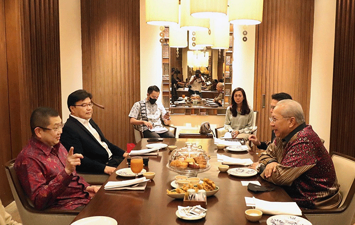 Executive Chairman MNC Group Hary Tanoesoedibjo (kiri) Menggelar Pertemuan dengan Menteri Komunikasi dan Multimedia Malaysia.
