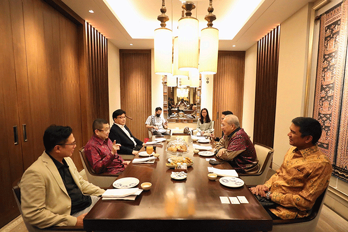 Executive Chairman MNC Group Hary Tanoesoedibjo (kiri) Menggelar Pertemuan dengan Menteri Komunikasi dan Multimedia Malaysia.