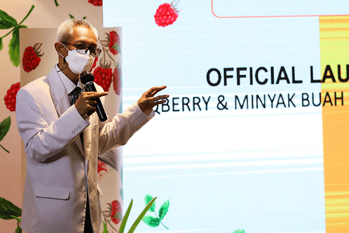 Launching Qberry dan Minyak Buah Merah Plus Virgin Coconut Oil di Jakarta, Senin (22/8/2022).