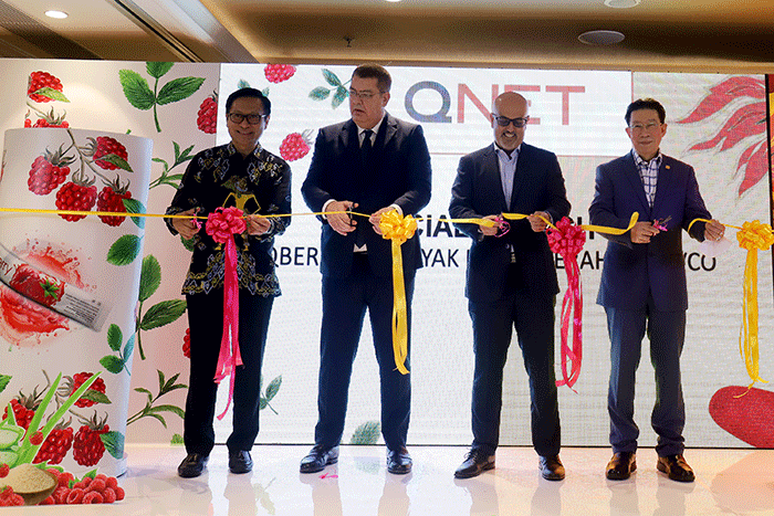 Launching Qberry dan Minyak Buah Merah Plus Virgin Coconut Oil di Jakarta, Senin (22/8/2022).