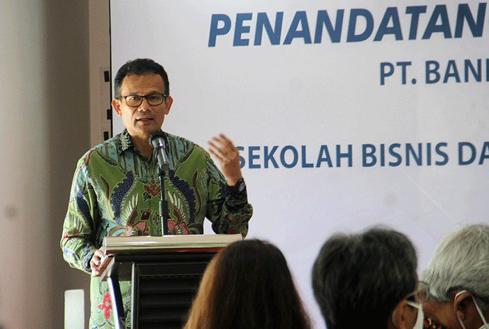 Penandatanganan Perjanjian Kerja sama antara Bank BTN dan SBM-ITB.