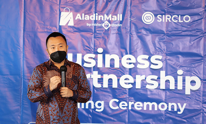 Penandatanganan Memorandum of Understanding (MoU) Aladin Mall by Mister Aladin dengan Sirclo di Park Hyatt, Kebon Sirih, Jakarta, Senin (29/8/2022).