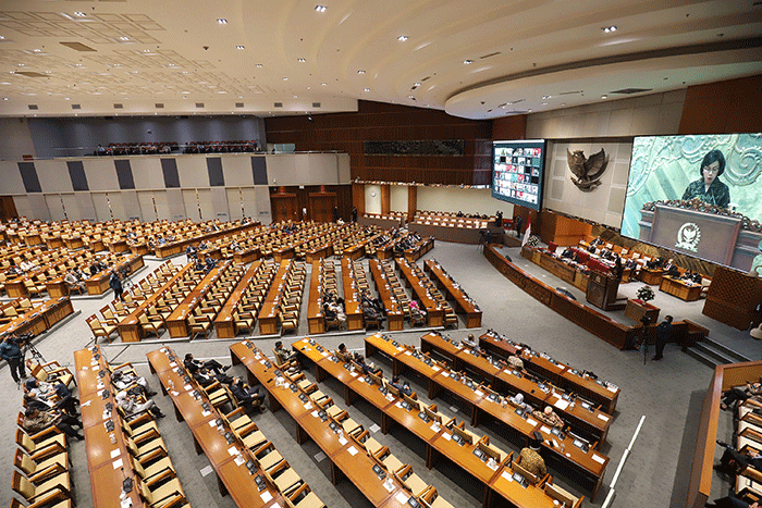 Menteri Keuangan Sri Mulyani saat rapat paripurna DPR ke-3 masa persidangan I tahun 2022-2023 di kompleks Parlemen, Senayan, Jakarta, Selasa (30/8/2022).
