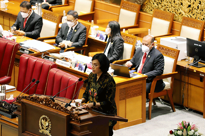 Menteri Keuangan Sri Mulyani saat rapat paripurna DPR ke-3 masa persidangan I tahun 2022-2023 di kompleks Parlemen, Senayan, Jakarta, Selasa (30/8/2022).