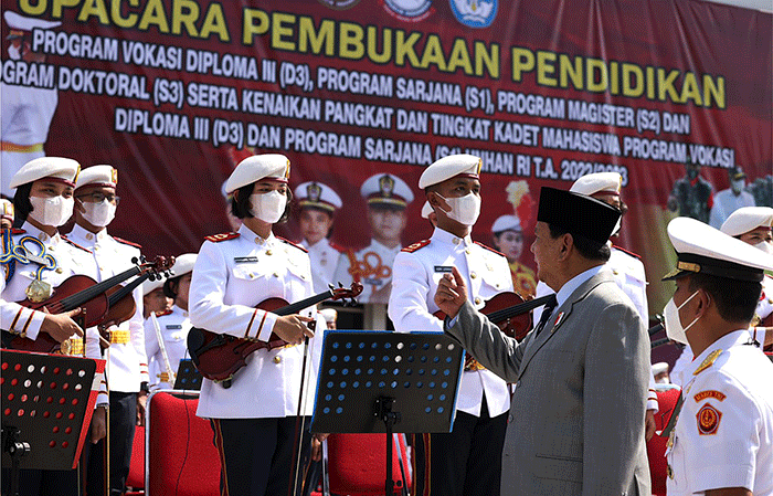 Prabowo melanjutkan Universitas Pertahanan adalah lembaga pendidikan yang sangat strategis dan vital.