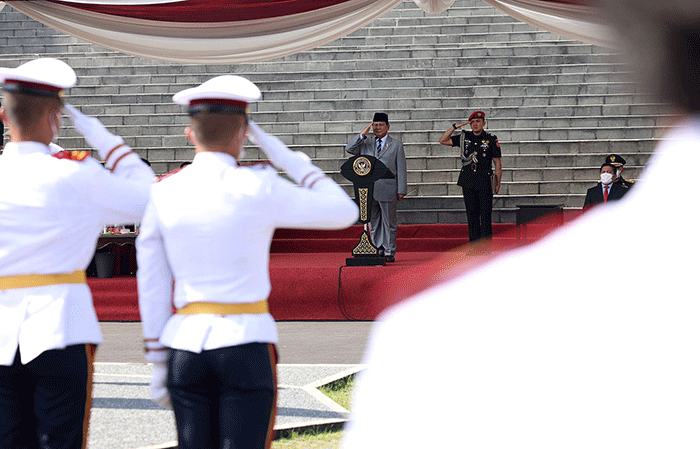 Prabowo melanjutkan Universitas Pertahanan adalah lembaga pendidikan yang sangat strategis dan vital.