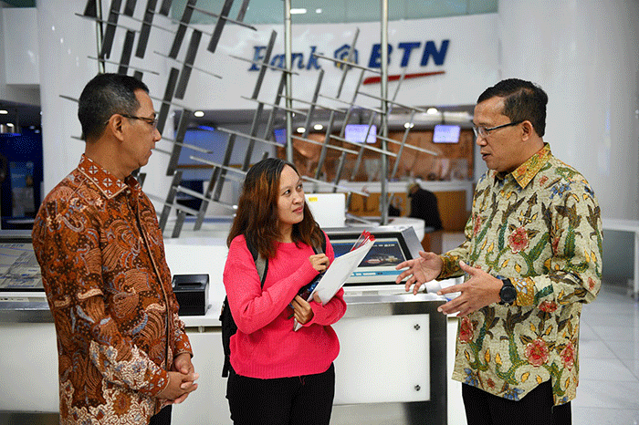 Bank BTN juga memberikan beragam kejutan menarik mulai dari pemberian voucher, bonus poin spekta, hingga diskon biaya provisi, administrasi.