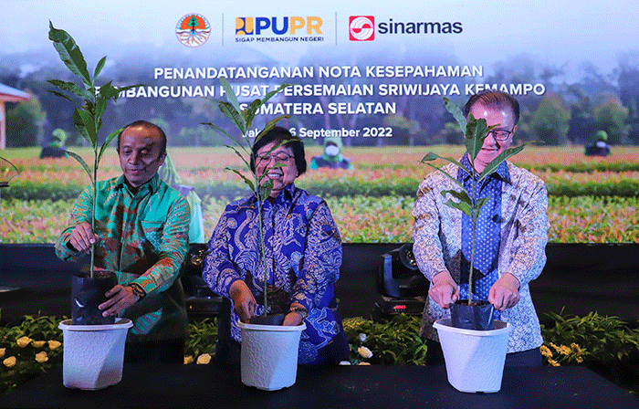 Penandatanganan Nota Kesepahaman Pembangunan Pusat Persemaian Sriwijaya Kemampo Sumatera Selatan di Jakarta, Selasa (6/9/2022).