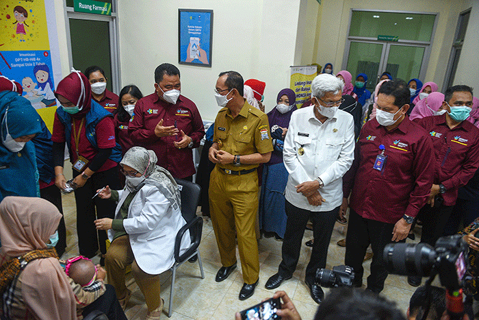 Kementerian Kesehatan RI mencanangkan Imunisasi Pneumococcus Konyugasi (PCV) Tingkat Nasional Tahun 2022 di Puskesmas Talang Jambe, Jalan Pesantren Palembang.