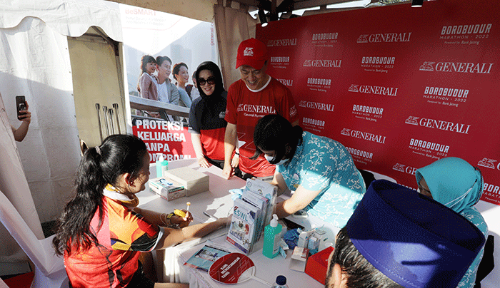 Kegiatan Friendship Run Jakarta, yang merupakan rangkaian kegiatan Road to Borobudur Marathon di Jakarta, Minggu (11/9/2022).