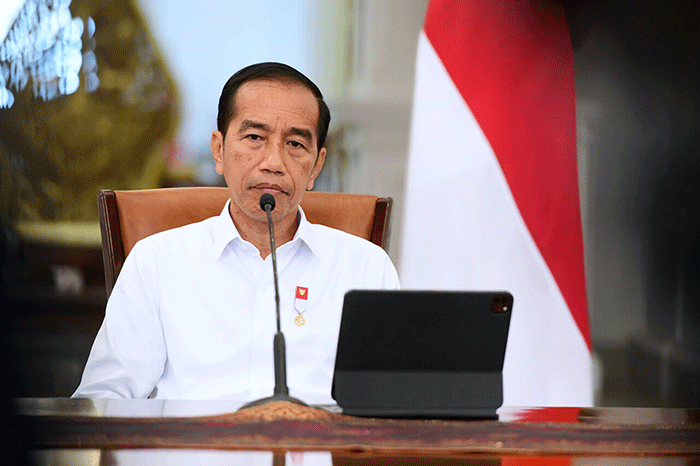 Presiden Joko Widodo memberikan keterangan di Istana Merdeka, Jakarta, Jumat (16/9/2022).
