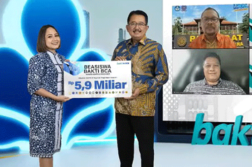 Penyerahan Donasi Bakti BCA kepada ke-18 pimpinan PTN melalui video conference.