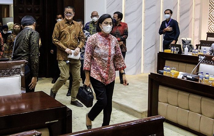 Menteri Keuangan Sri Mulyani saat menghadiri Rapat Kerja (Raker) dengan Komisi XI DPR RI di Kompleks Parlemen, Senayan, Jakarta, Kamis (22/9/2022).