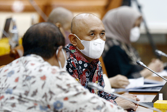 Menkop dan UKM Teten Masduki mengikuti Rapat Dengar Pendapat dengan Komisi VI DPR di Kompleks Parlemen, Senayan, Jakarta, Kamis (22/9/2022).