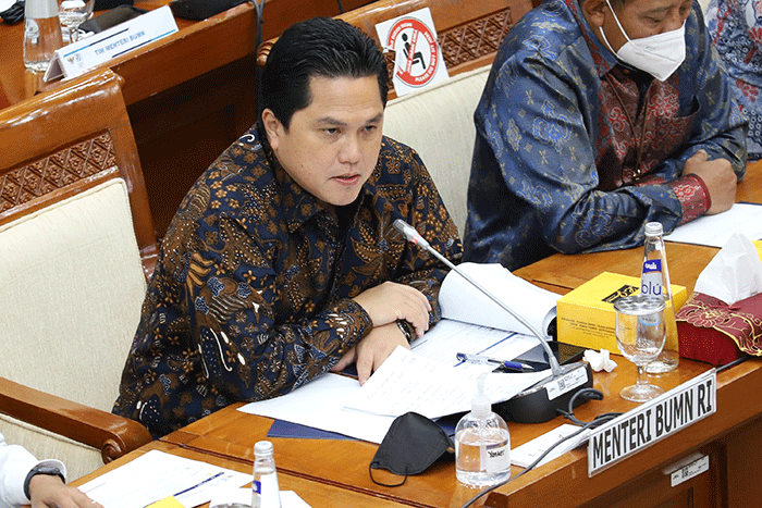 Menteri BUMN Erick Thohir saat mengikuti rapat kerja dengan Komisi VI DPR RI di Kompleks Parlemen, Senayan, Jakarta, Rabu, (21/9/2022).