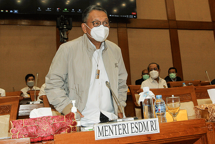 Menteri Energi dan Sumber Daya Mineral (ESDM) Arifin Tasrif saat Rapat Kerja (Raker) dengan Komisi VII DPR RI di Kompleks Parlemen, Jakarta, Kamis (22/9/2022).