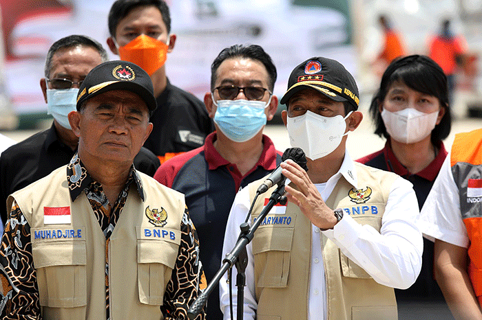 Presiden Joko Widodo secara resmi melepaskan bantuan kemanusiaan dari pemerintah Indonesia kepada korban bencana banjir dan tanah longsor di Pakistan.