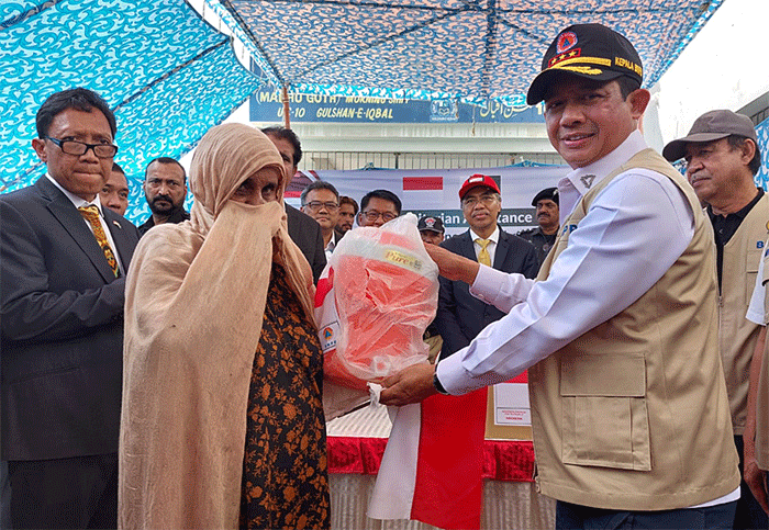 Bantuan kemanusiaan Pemerintah Indonesia tiba di Karachi, Pakistan, Selasa (27/9/2022).