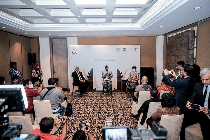 Menparekraf Sandiaga Salahuddin Uno saat memberikan sambutan dalam World Tourism Day 2022 di Grand Hyatt Bali, Nusa Dua, Selasa (27/9/2022).