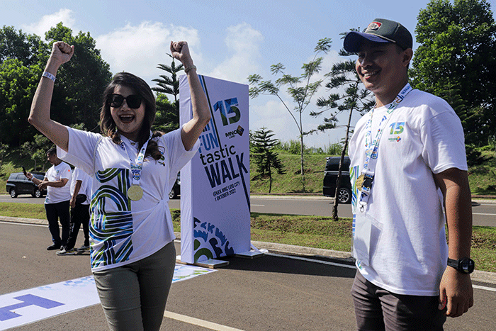 Ratusan peserta saat mengikuti kegaitan Fun Tastic Walk di Kawasan Ekonomi Khusus (KEK) MNC Lido City, Cigombong, Kabupaten Bogor, Jawa Barat.