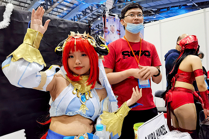 Penampilan para pengunjung yang memadati acara Indonesia Comic Con 2022 di Jakarta Convention Center, Jakarta, Minggu (2/10/2022).