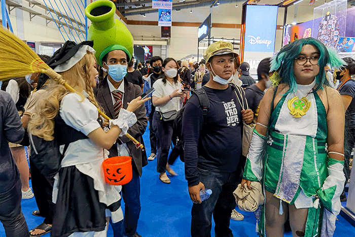 Penampilan para pengunjung yang memadati acara Indonesia Comic Con 2022 di Jakarta Convention Center, Jakarta, Minggu (2/10/2022).