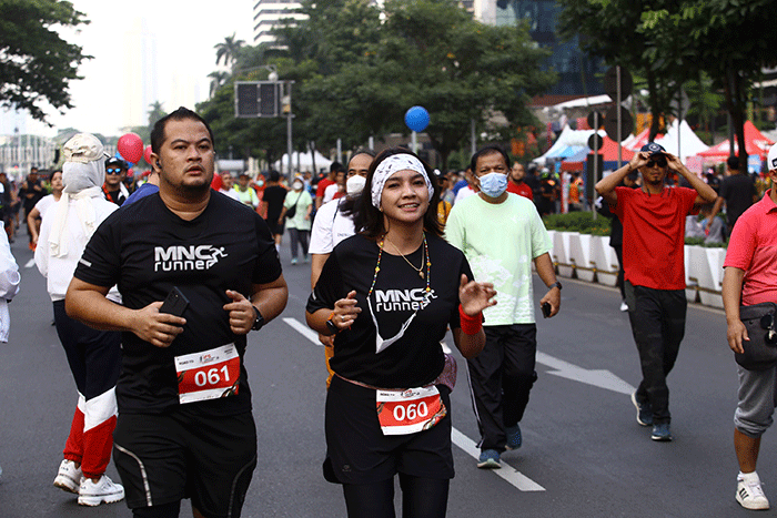 Staf Khusus Menteri BUMN Arya Sinulingga membuka ajang Road to IFG Labuan Bajo Marathon 2022 di kawasan Car Free Day (CFD) Jl.Jend Sudirman, Jakarta.