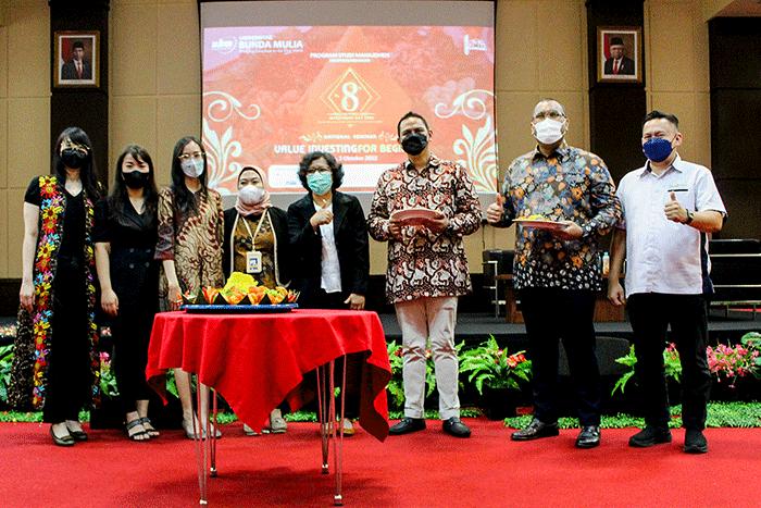 Pembukaan The 8th National Investment Day di Kampus UBM, Jakarta, Senin (3/10/2022).
