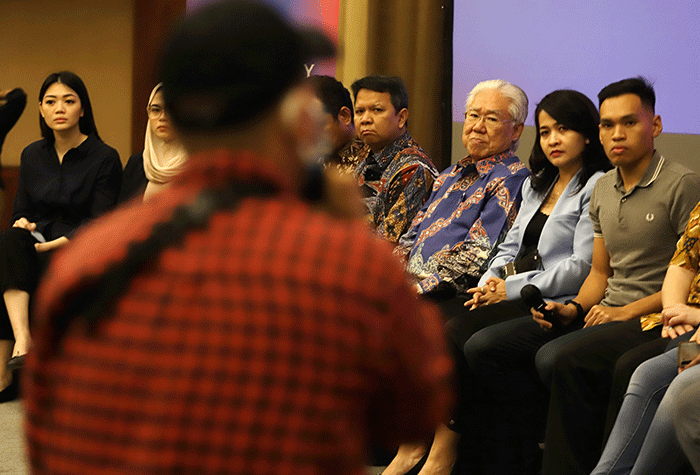 Keterangan pers terkait penyelenggaraan Investor Daily Summit 2022 di Jakarta, Senin (3/10/2022).