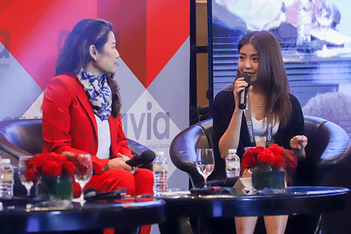 Managing Director Vision+ Clarissa Tanoesoedibjo (kanan) menjadi pembicara membahas konten yang ada pada Vision+ dalam acara Indonesia in View 2022.