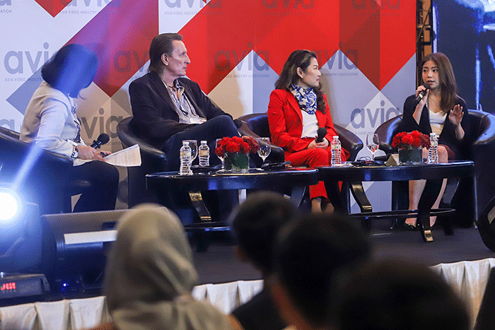 Managing Director Vision+ Clarissa Tanoesoedibjo (kanan) menjadi pembicara membahas konten yang ada pada Vision+ dalam acara Indonesia in View 2022.