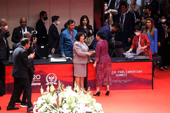 Penutupan pertemuan Parliamentary Forum and the 8th G20 Parliamentary Speakers' Summit (P20) di Gedung Nusantara, Kompleks Parlemen, Senayan, Jakarta.