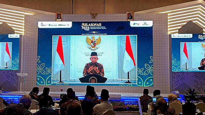 Ketua Umum Pengurus Pusat MES Erick Thohir saat memberikan sambutan dalam acara Silaknas MES di Jakarta, Sabtu (8/10/2022).