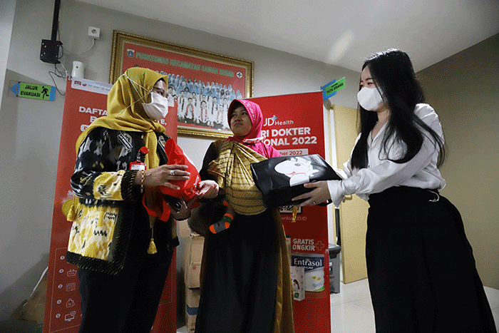Program CSR bertajuk Penyuluhan dan Berbagi Suplemen Kesehatan bagi masyarakat.