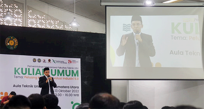 Ketua OIAA Indonesia TGB HM Zainul Majdi mengisi kuliah umum di Fakultas Teknik Universitas Sumatera Utara, Kamis (13/10/2022).